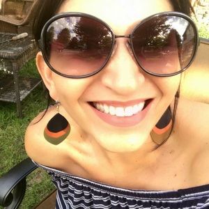 Meet your Posher, Adriana